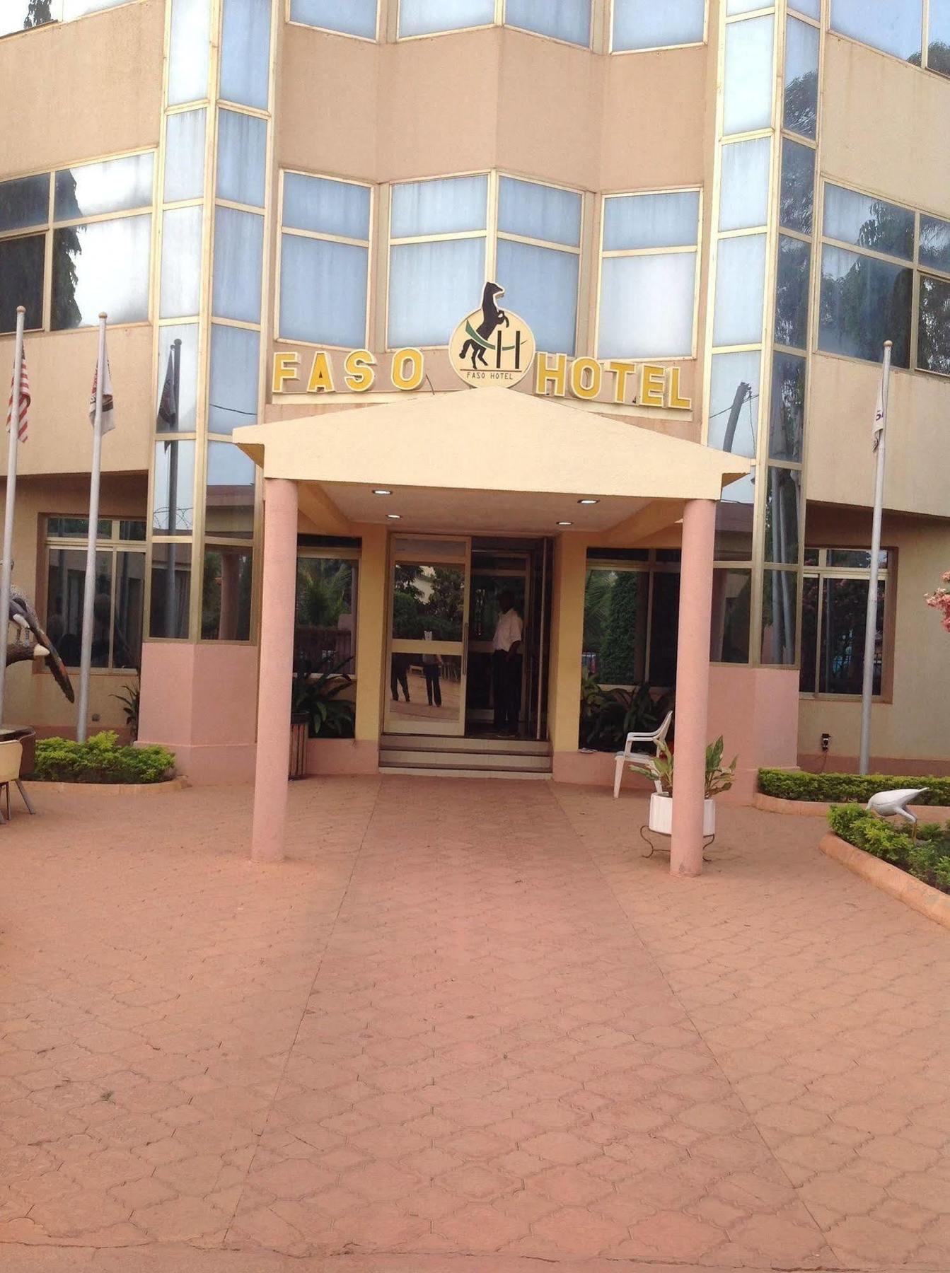 Faso Hotel Ouagadougou Exterior photo